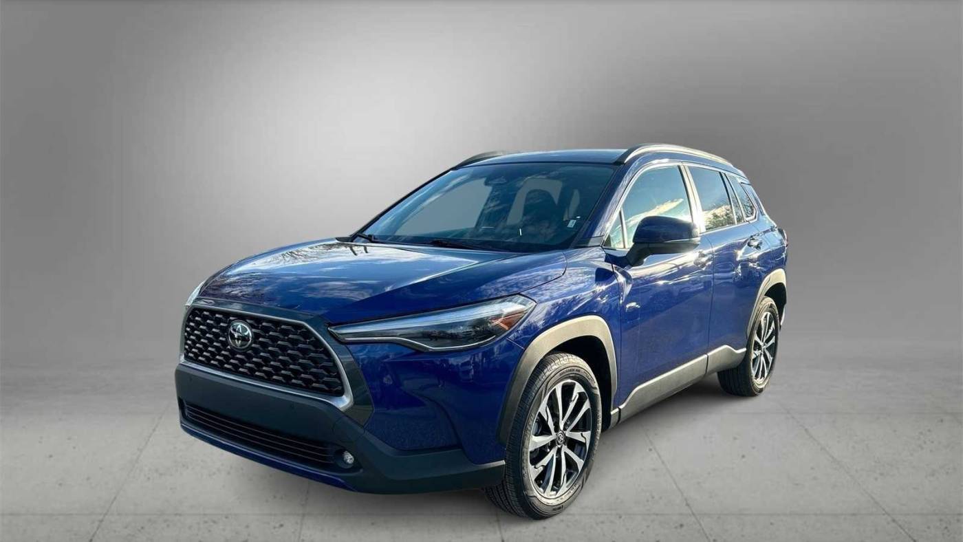 2023 Toyota Corolla Cross XLE — SUV — 34,209 mi — Wesley Chapel, FL