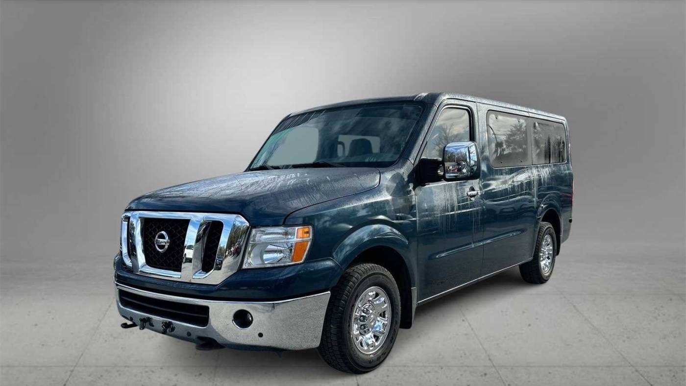 2016 Nissan NV Passenger SL — Passenger Van — 86,568 mi — Wesley Chapel, FL