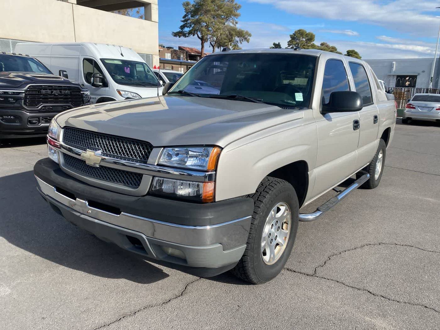 2005 Chevrolet Avalanche Z71 — Pickup Truck — 182,288 mi — Las Vegas, NV