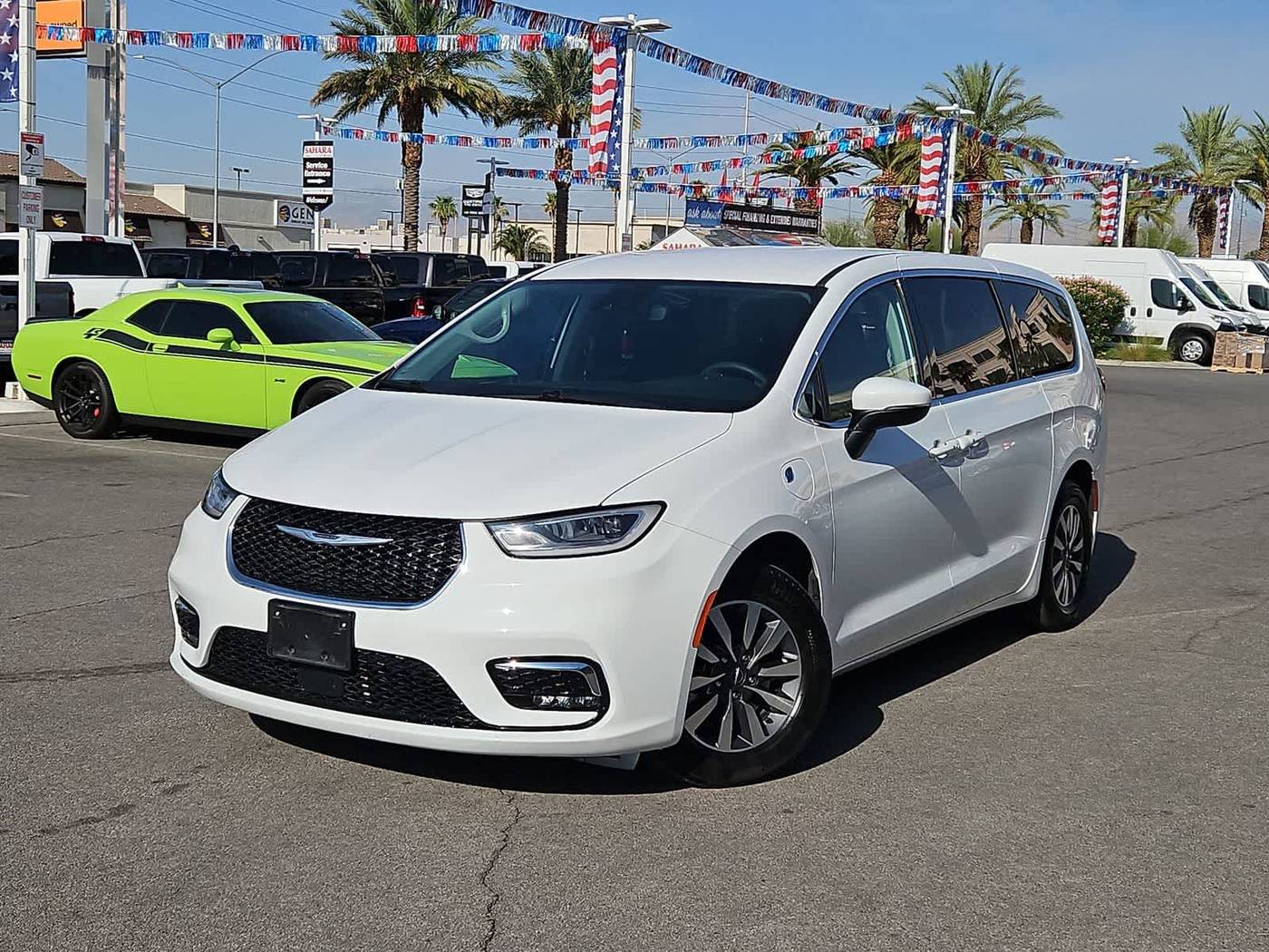 2023 Chrysler Pacifica Hybrid Touring L — Minivan — 60,842 mi — Las Vegas, NV