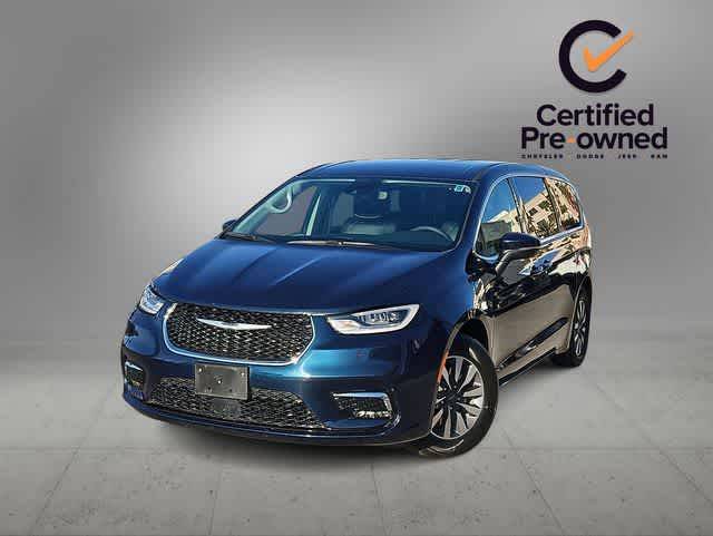 2023 Chrysler Pacifica Hybrid Touring L — Minivan — 34,925 mi — Las Vegas, NV