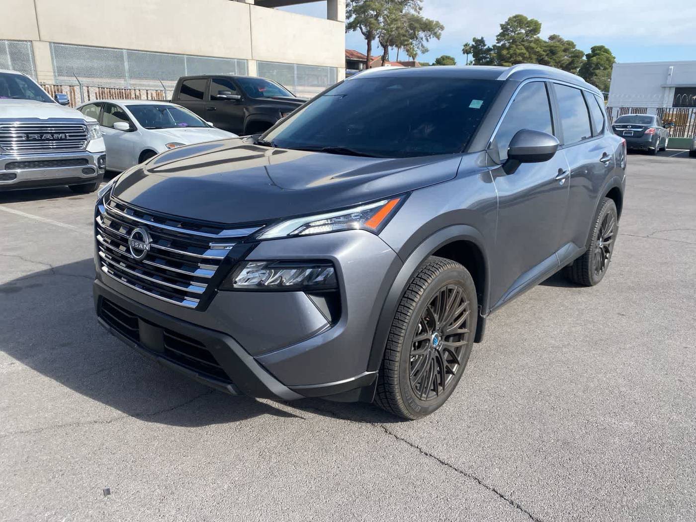 2024 Nissan Rogue SV — SUV — 13,607 mi — Las Vegas, NV