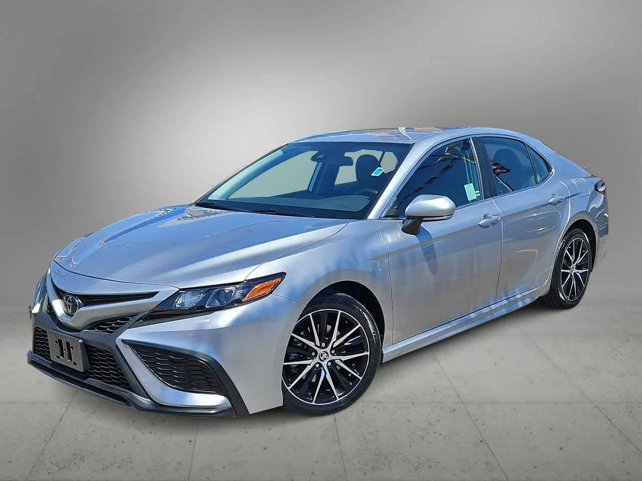 2022 Toyota Camry SE — Sedan — 32,240 mi — Las Vegas, NV