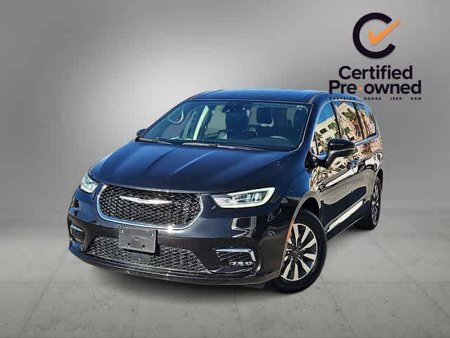 2023 Chrysler Pacifica Hybrid Touring L — Minivan — 40,214 mi — Las Vegas, NV