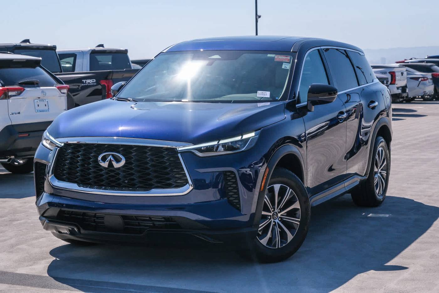 2025 INFINITI QX60 PURE — SUV — 6,195 mi — Los Angeles, CA