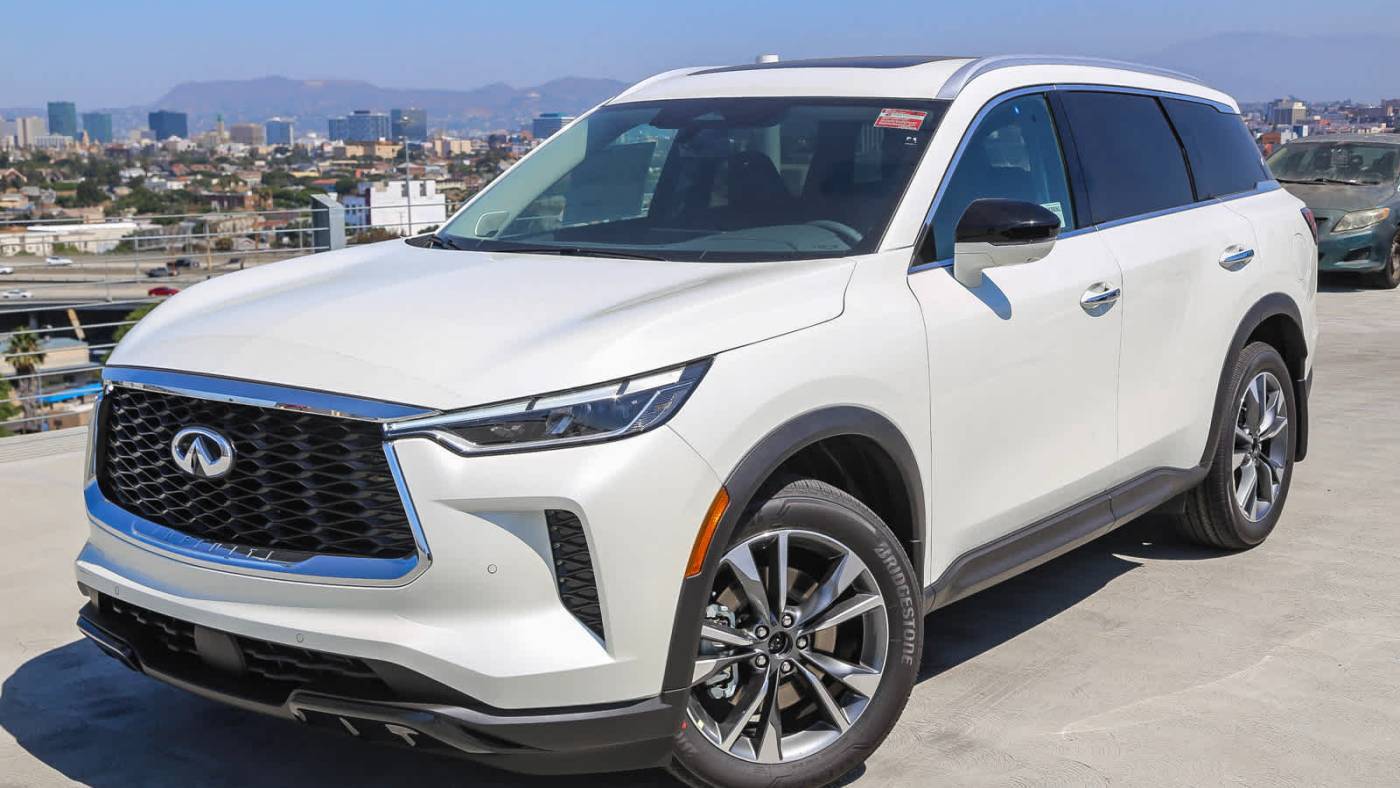 2025 INFINITI QX60 LUXE — SUV — 7,448 mi — Los Angeles, CA