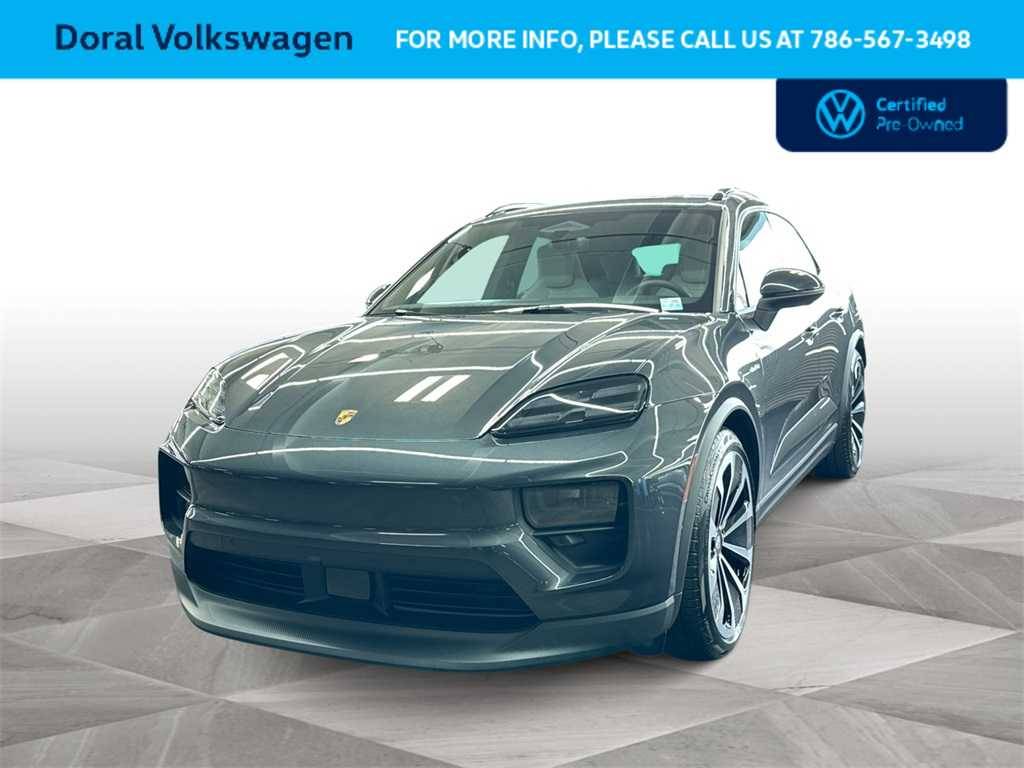 2025 Porsche Macan Electric Electric — SUV — 556 mi — Doral, FL
