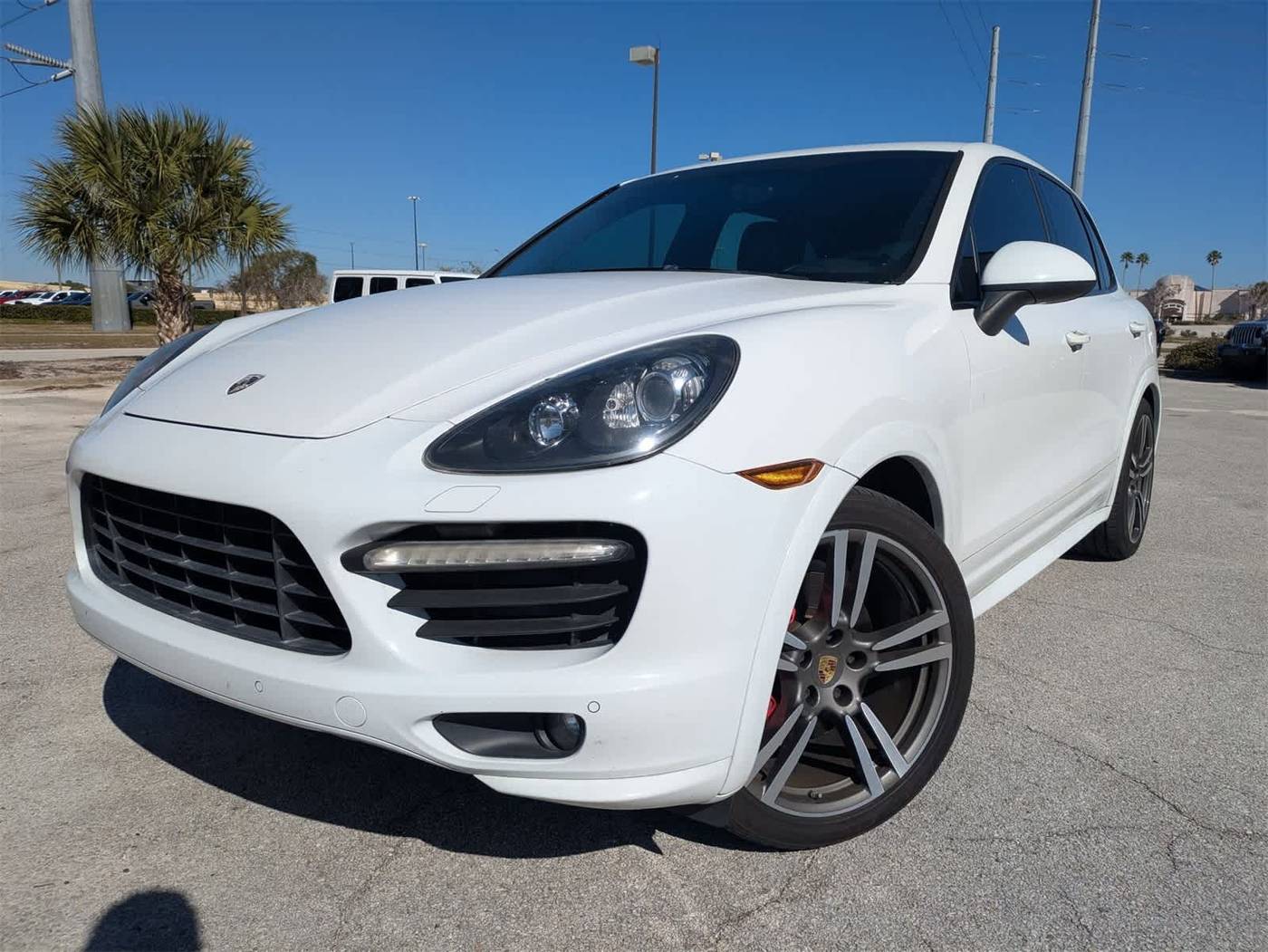 2014 Porsche Cayenne GTS