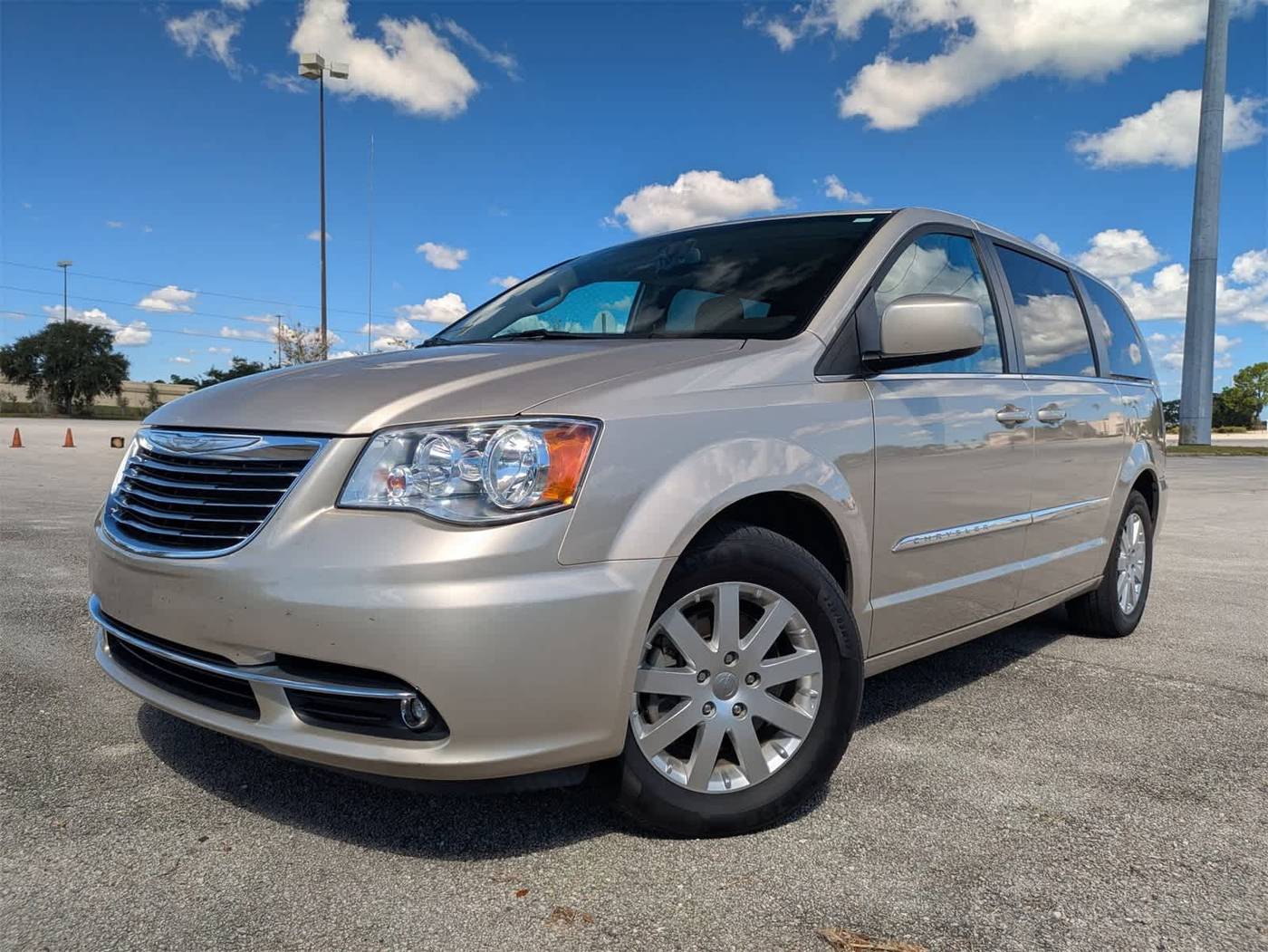 2016 Chrysler Town & Country Touring — Minivan — 86,383 mi — Sanford, FL