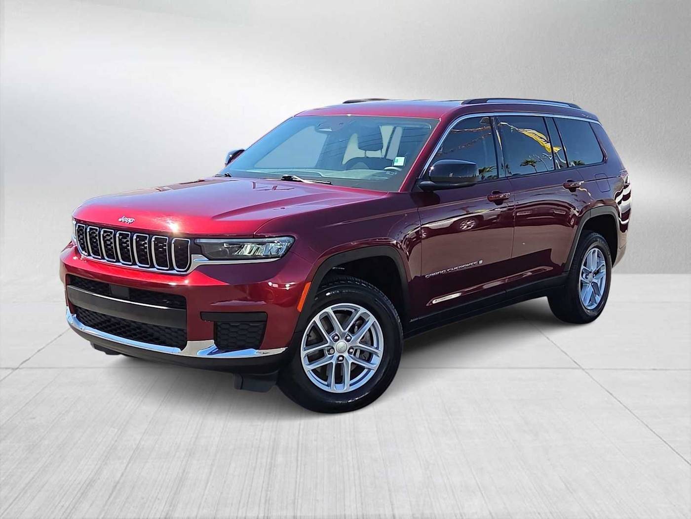 2022 Jeep Grand Cherokee Laredo — SUV — 23,496 mi — Las Vegas, NV