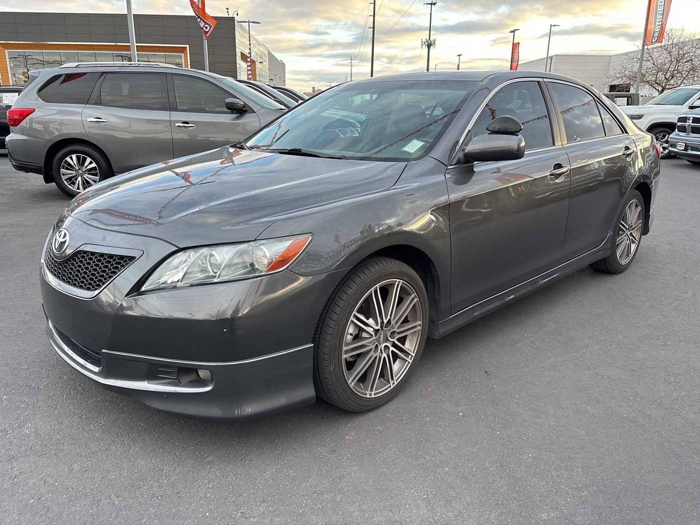 2007 Toyota Camry SE V6 — Sedan — 102,977 mi — Las Vegas, NV