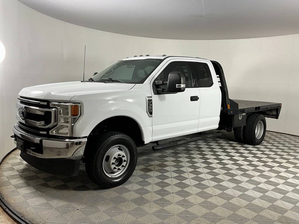 2022 Ford Super Duty F-350 Chassis Cab XLT — Chassis Cab Truck — 43,072 mi — North Miami, FL