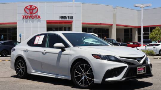 2022 Toyota Camry SE — Sedan — 62,318 mi — Valencia, CA