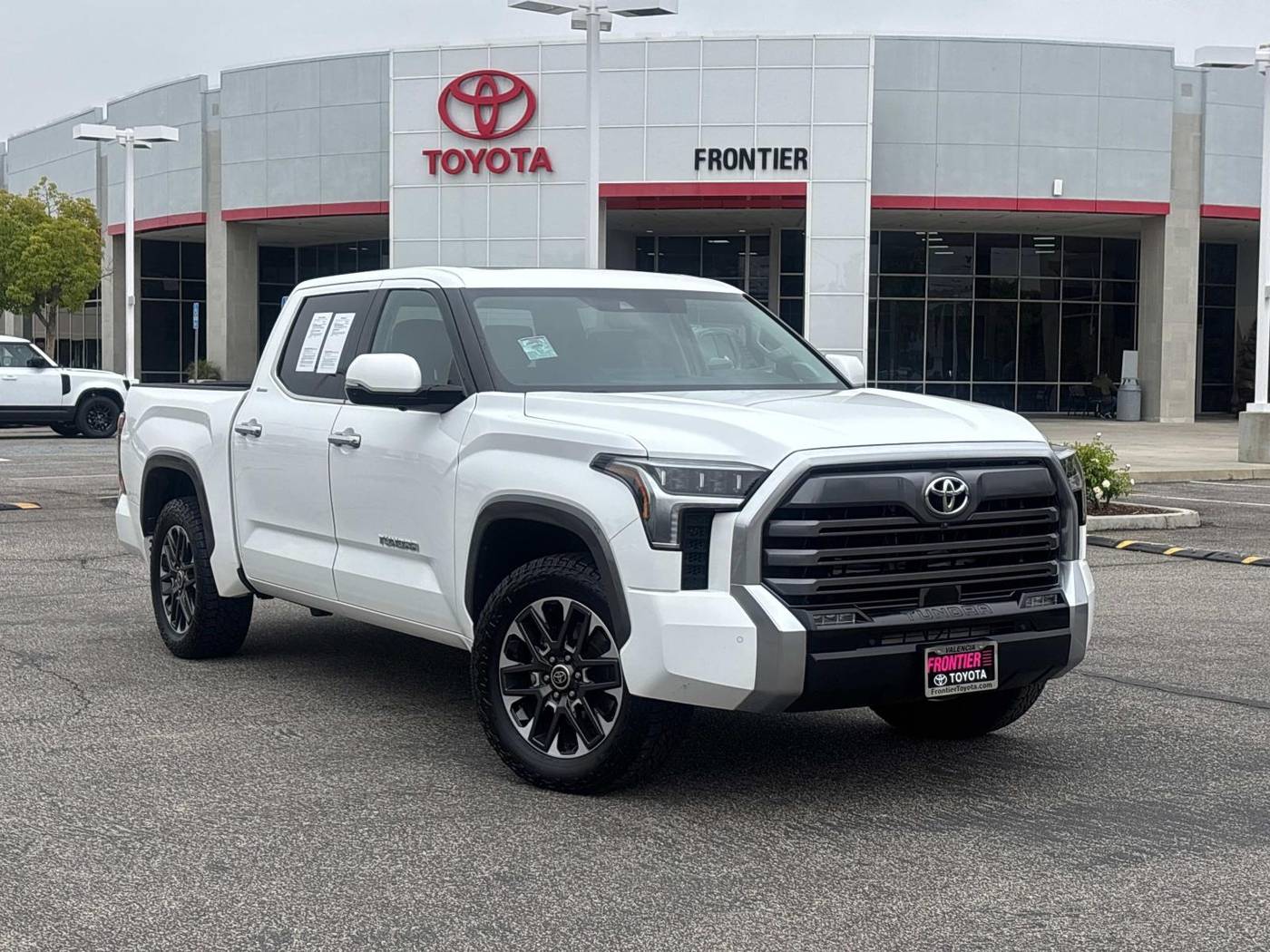 2022 Toyota Tundra Limited — Pickup Truck — 50,801 mi — Valencia, CA