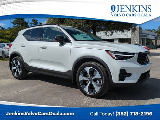 2026 Volvo XC40 B5 Plus