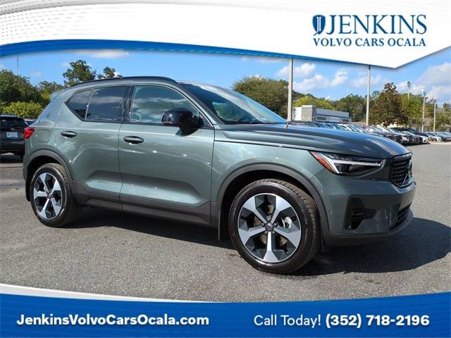 2026 Volvo XC40 B5 Plus