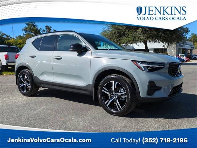 2026 Volvo XC40 B4 Core