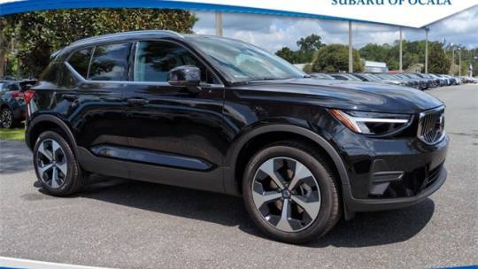 2025 Volvo XC40 Core — SUV — 808 mi — Ocala, FL