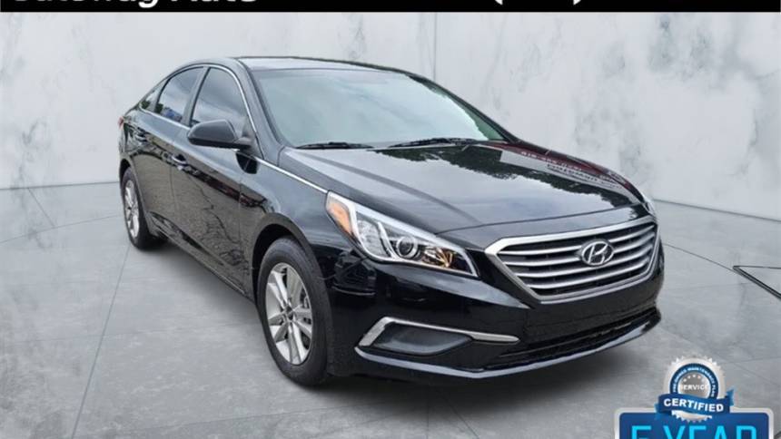 2017 Hyundai Sonata SE — Sedan — 143,288 mi — Raleigh, NC