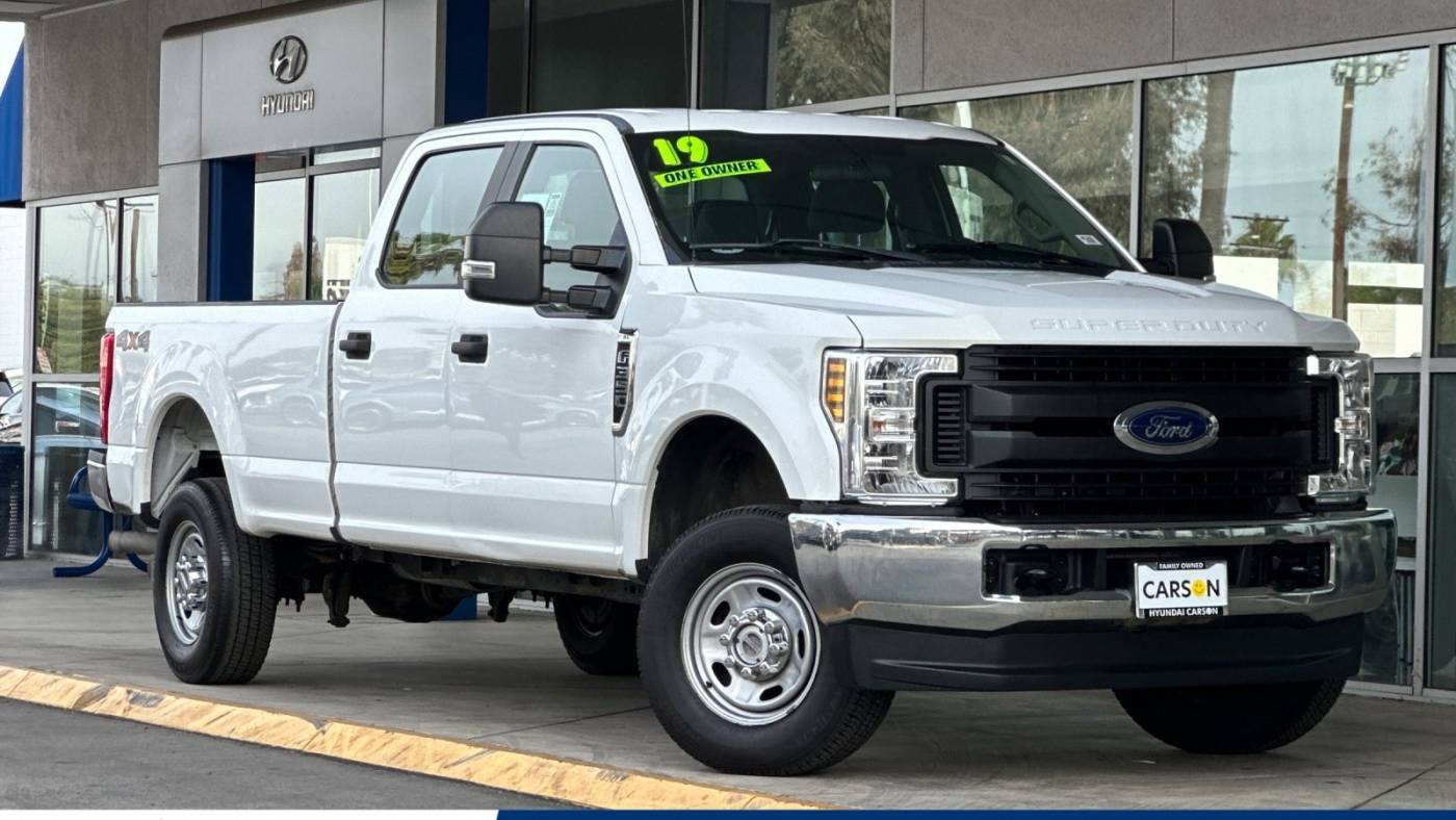 2019 Ford Super Duty F-350 XL — Pickup Truck — 81,039 mi — Carson, CA