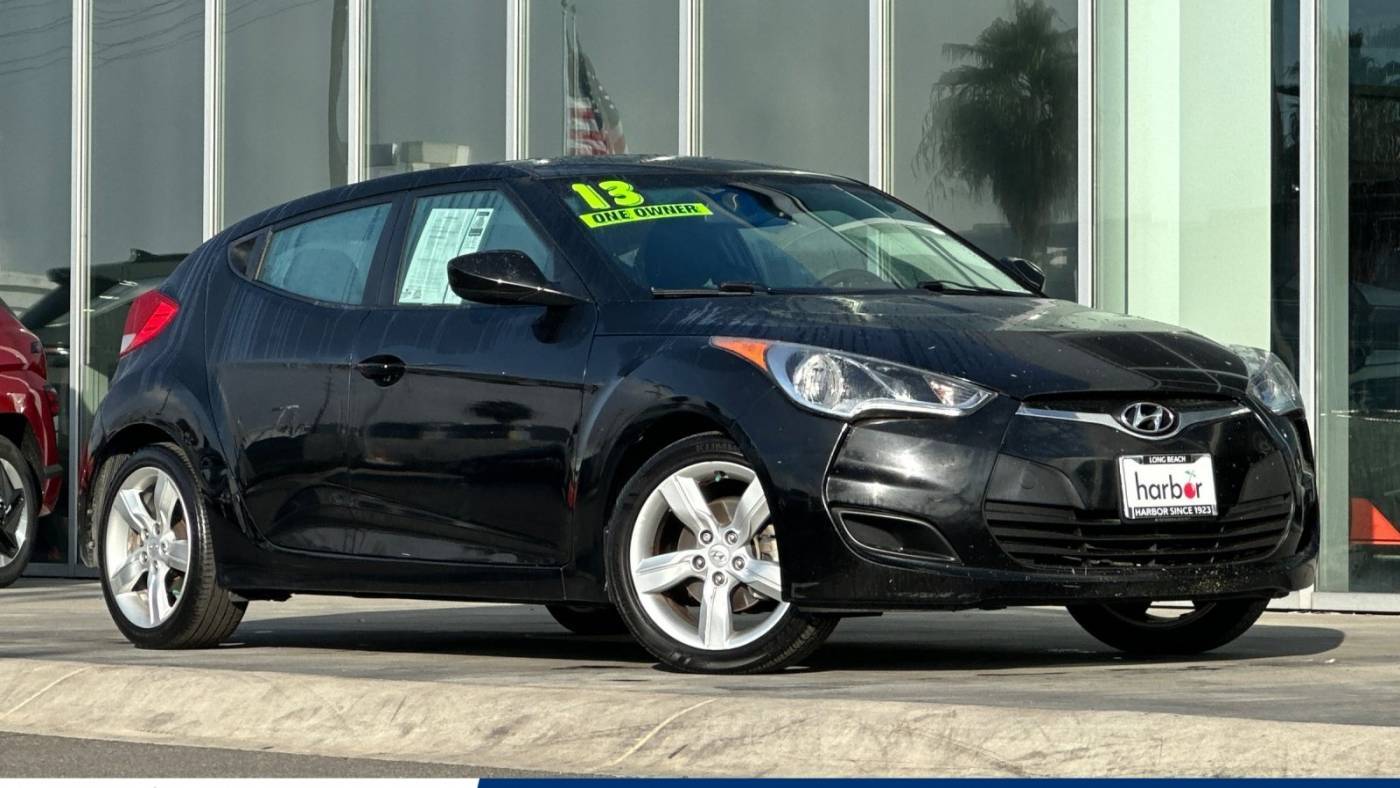 2013 Hyundai Veloster Base — Hatchback — 108,041 mi — Carson, CA