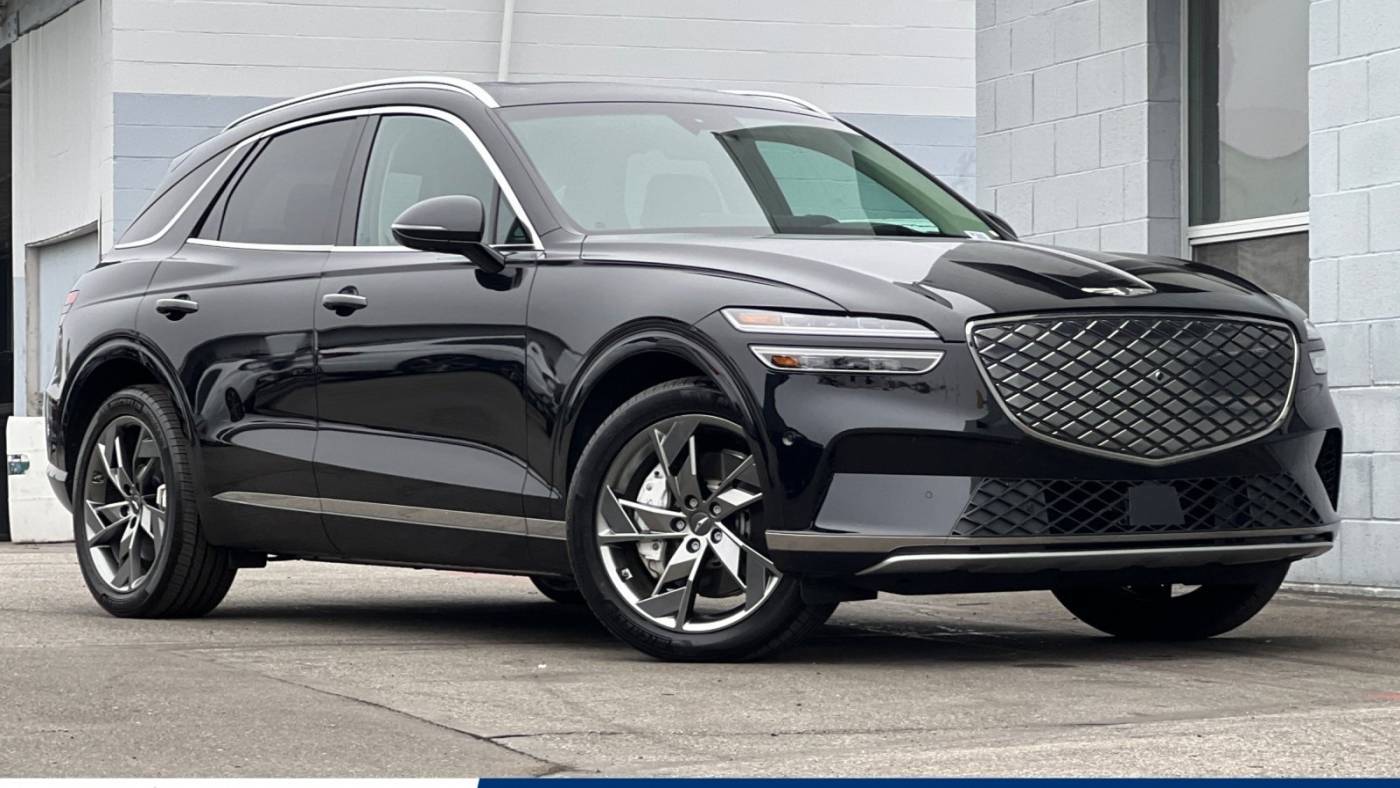 2023 Genesis Electrified GV70 Advanced — SUV — 10,592 mi — Carson, CA
