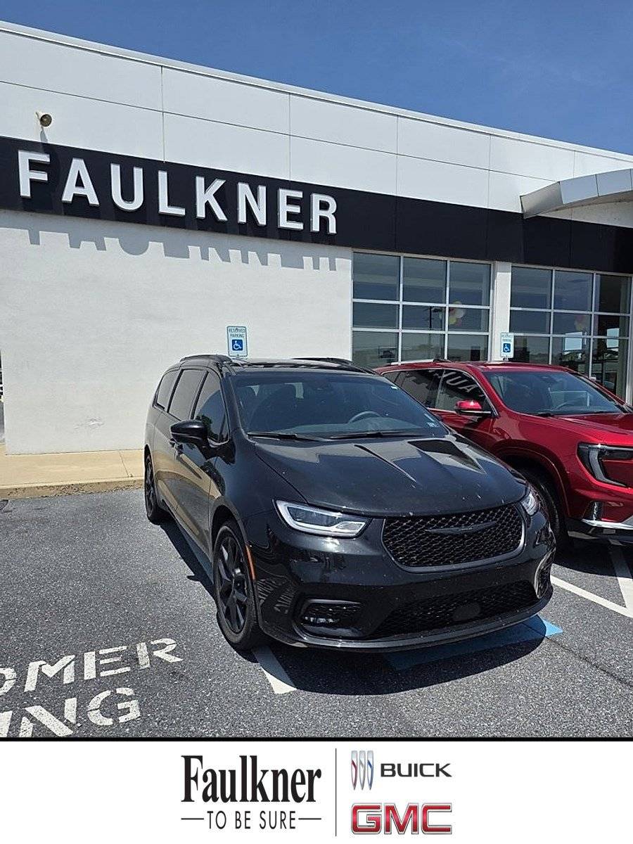 2023 Chrysler Pacifica Limited — Minivan — 34,694 mi — Harrisburg, PA
