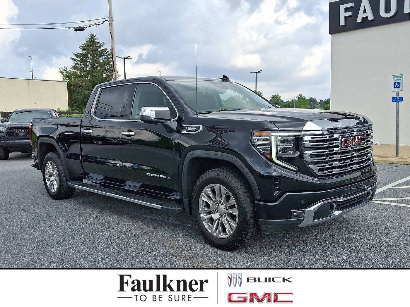 2022 GMC Sierra 1500 Denali — Pickup Truck — 17,000 mi — Harrisburg, PA