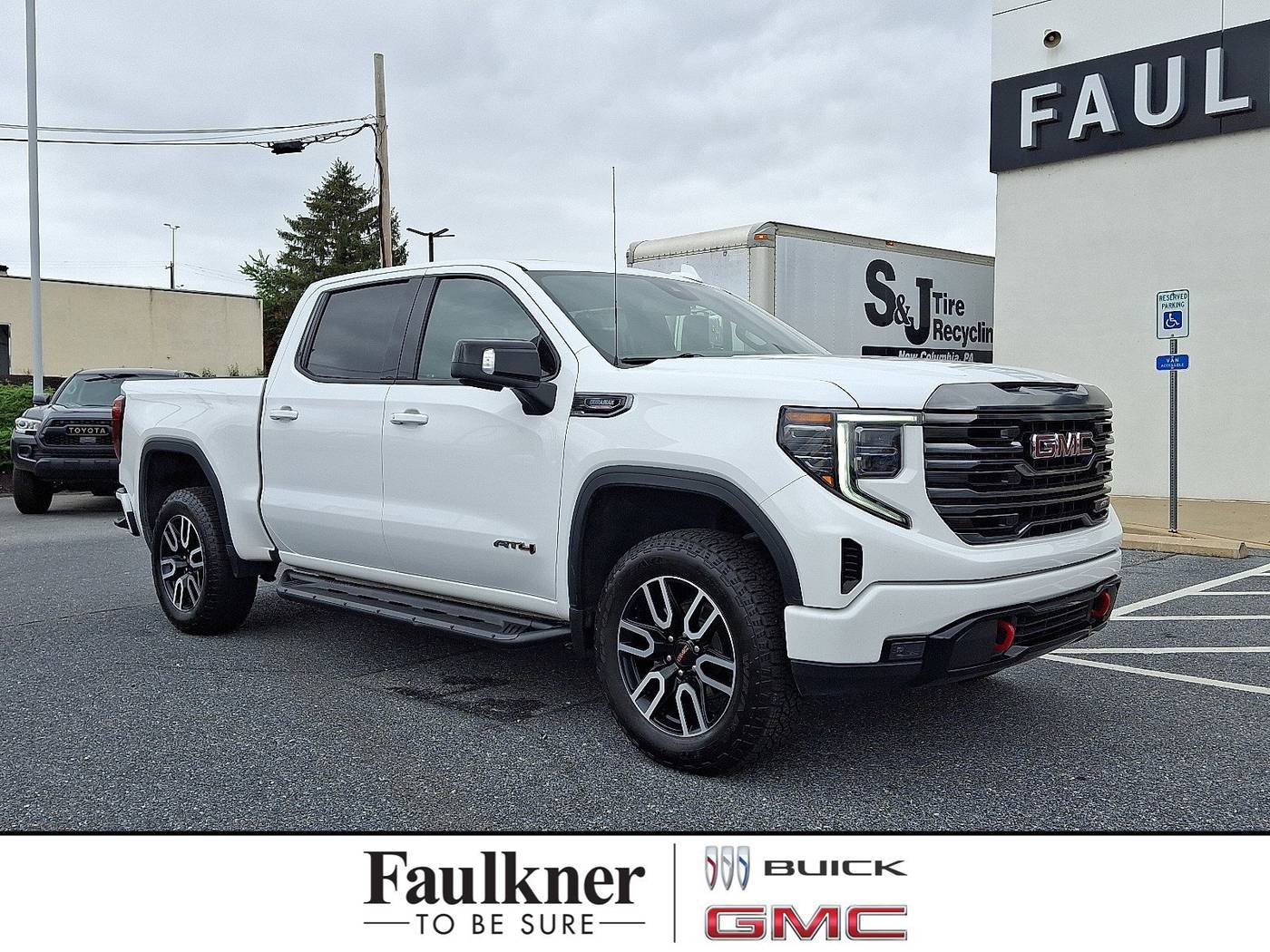 2022 GMC Sierra 1500 AT4 — Pickup Truck — 57,867 mi — Harrisburg, PA