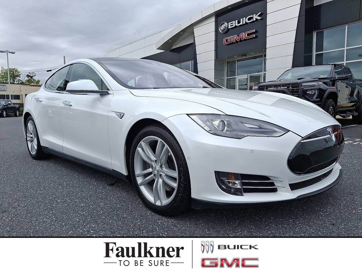 2015 Tesla Model S 85D — Hatchback — 44,878 mi — Harrisburg, PA