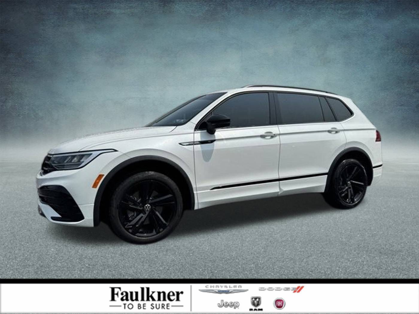 2024 Volkswagen Tiguan SE R-Line Black — SUV — 5,002 mi — Mechanicsburg, PA