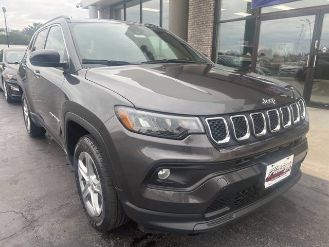 2023 Jeep Compass Latitude — SUV — 40,145 mi — Reedsburg, WI