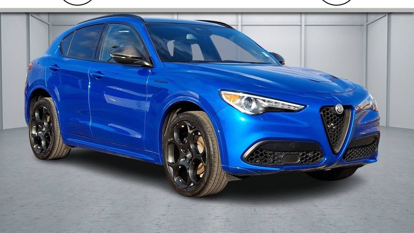 2023 Alfa Romeo Stelvio Estrema — SUV — 16,586 mi — Maple Shade, NJ