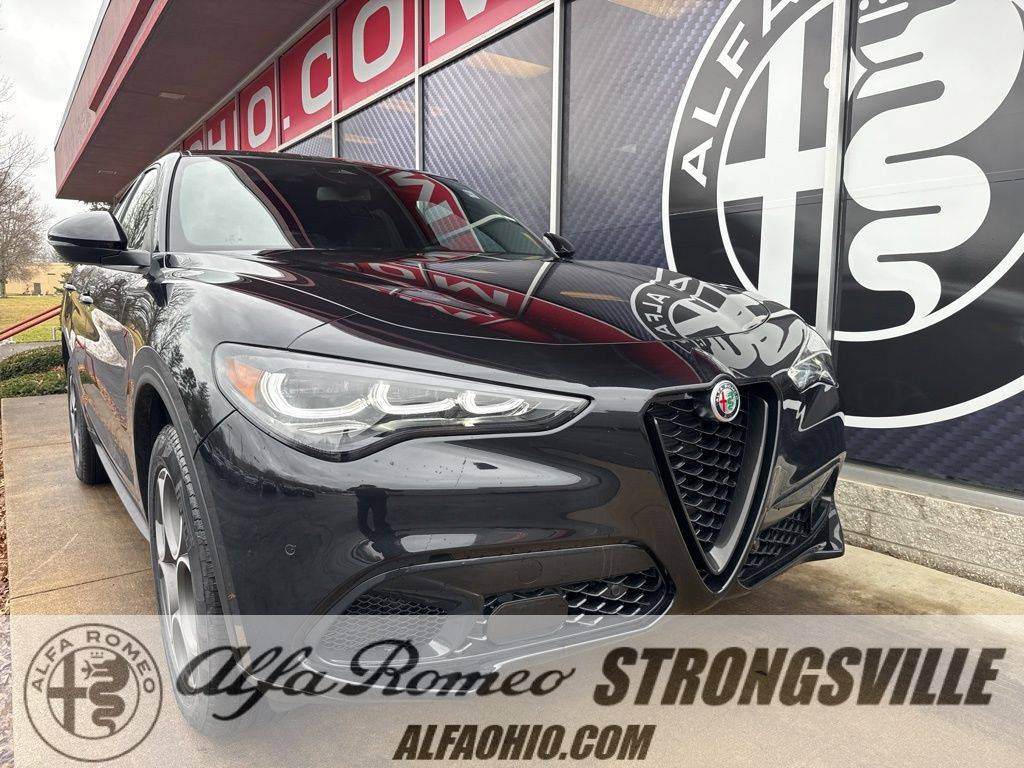 2026 Alfa Romeo Stelvio Base