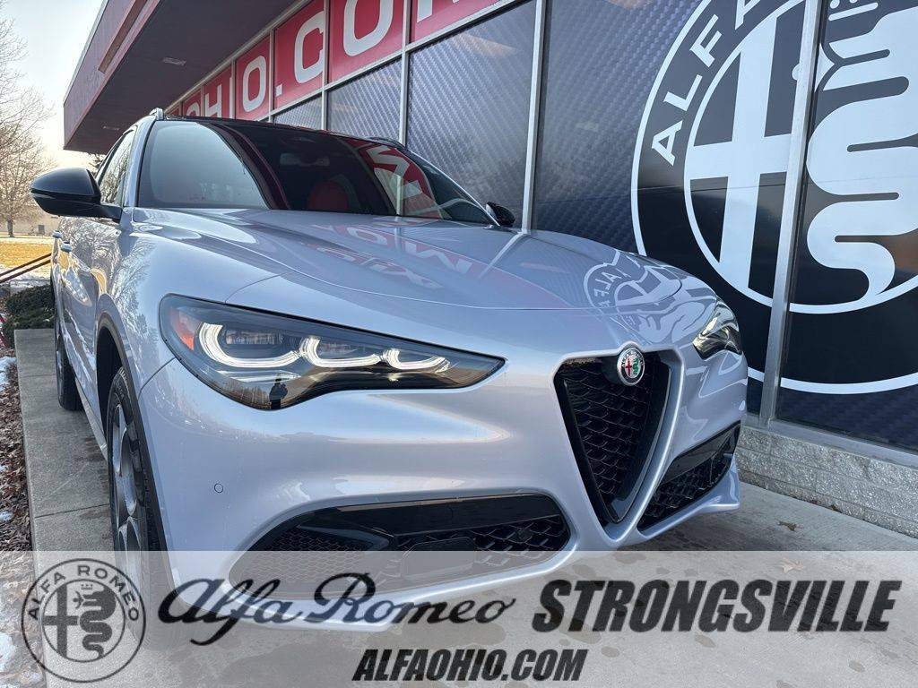 2026 Alfa Romeo Stelvio Base
