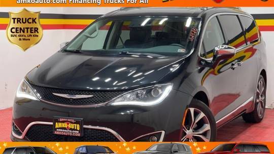 2017 Chrysler Pacifica Limited — Minivan — 118,984 mi — Temple Hills, MD