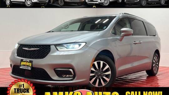 2021 Chrysler Pacifica Touring L — Minivan — 92,085 mi — Temple Hills, MD