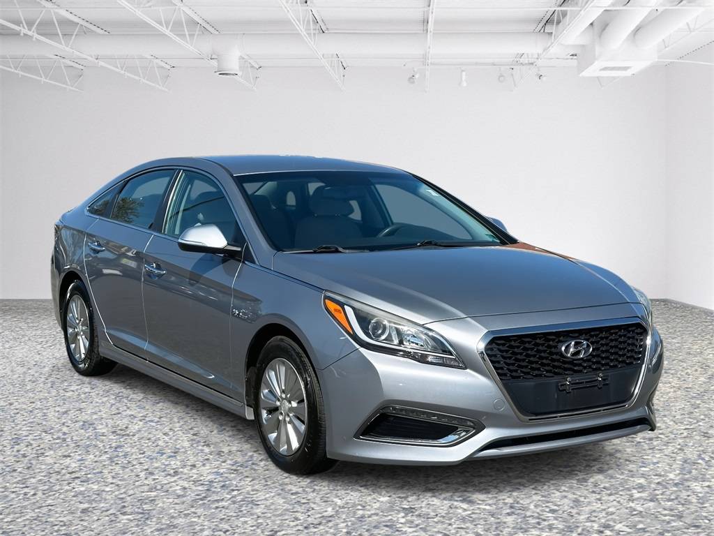 2016 Hyundai Sonata Hybrid SE — Sedan — 115,146 mi — Fairfax, VA