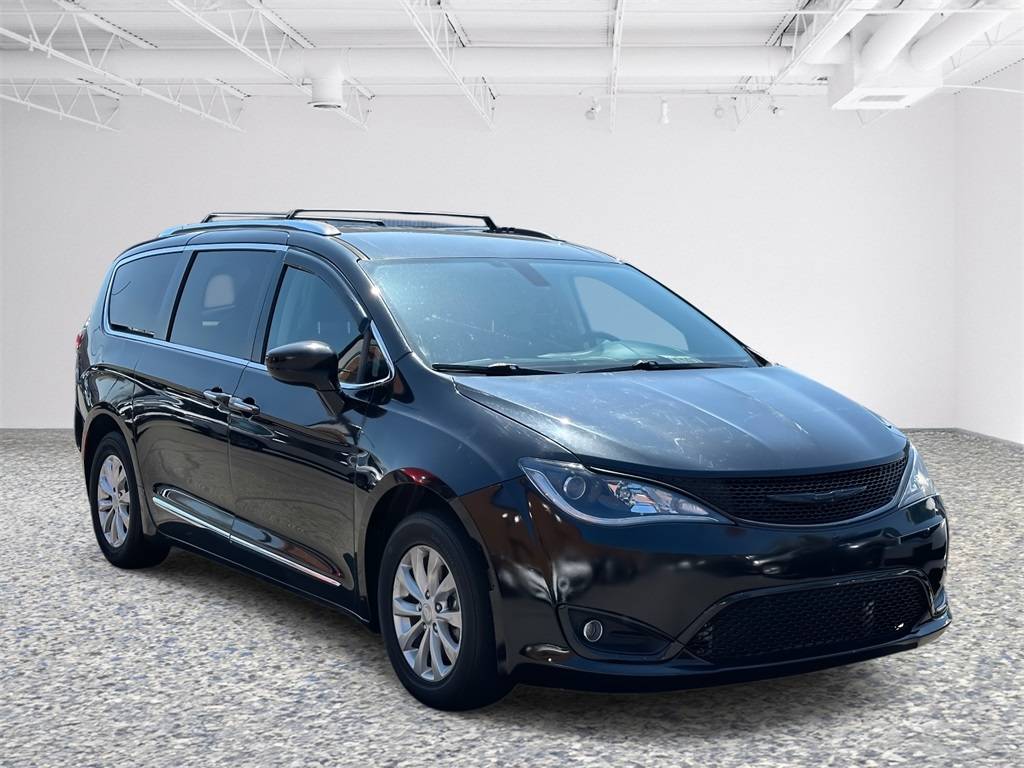 2018 Chrysler Pacifica Touring L — Minivan — 80,779 mi — Fairfax, VA