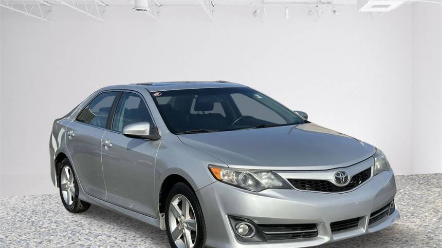 2012 Toyota Camry SE — Sedan — 121,598 mi — Fairfax, VA