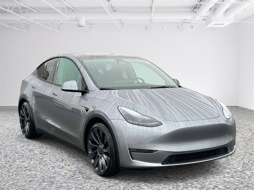 2025 Tesla Model Y Performance — SUV — 2,232 mi — Fairfax, VA