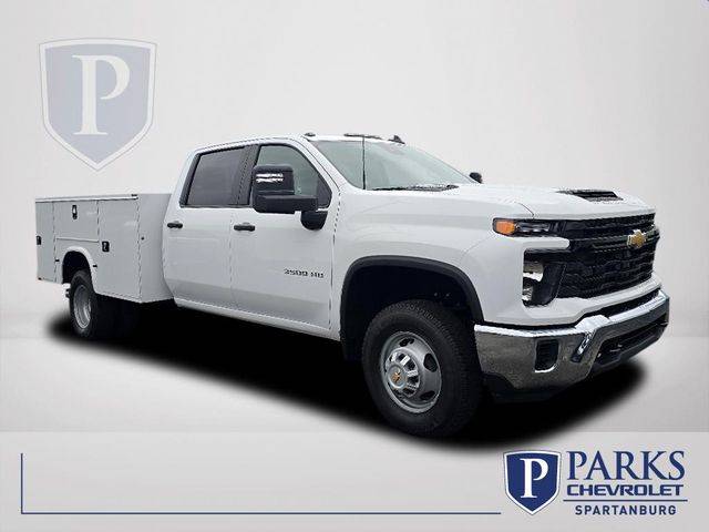 2025 Chevrolet Silverado 3500HD CC Work Truck