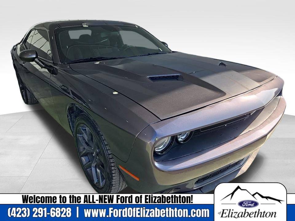2021 Dodge Challenger SXT — Coupe — 42,604 mi — Elizabethton, TN