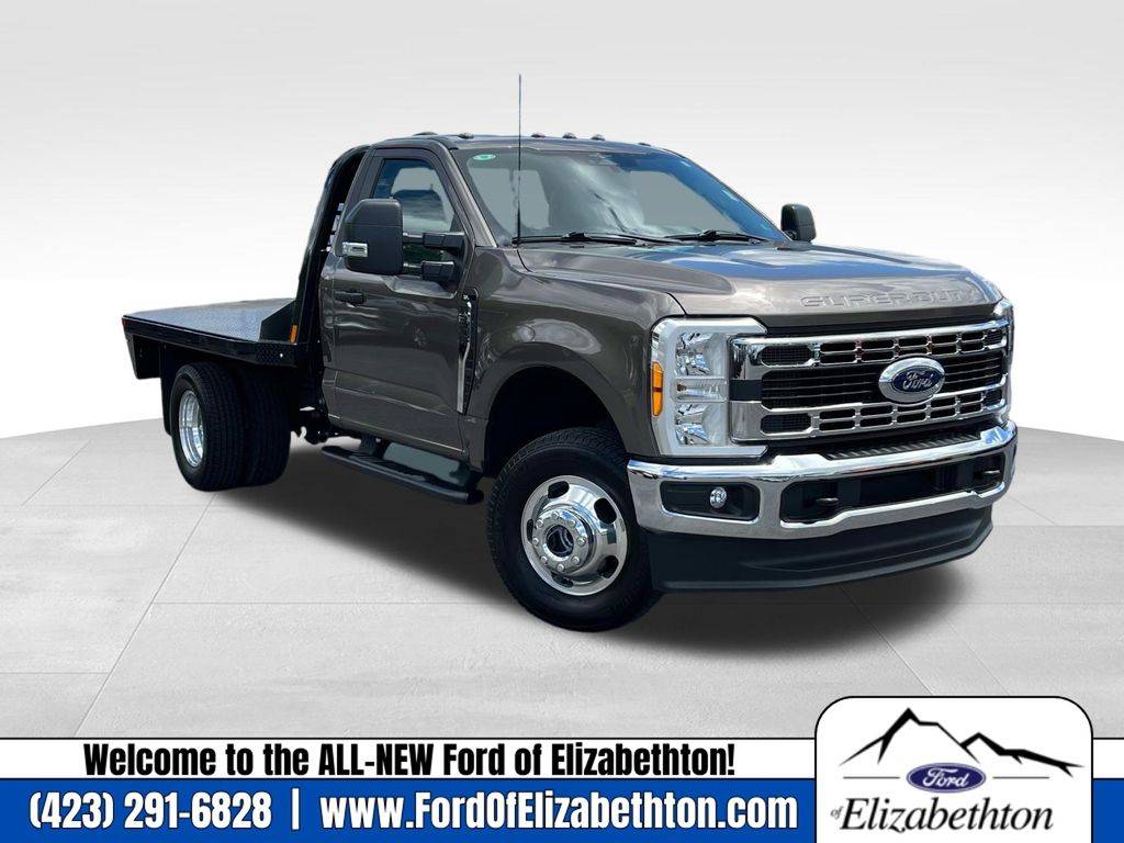 2023 Ford Super Duty F-350 Chassis Cab XL — Chassis Cab Truck — 4,872 mi — Elizabethton, TN