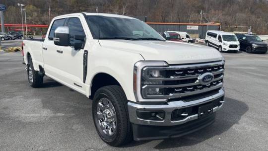 2024 Ford Super Duty F-350 LARIAT — Pickup Truck — 8,987 mi — Elizabethton, TN