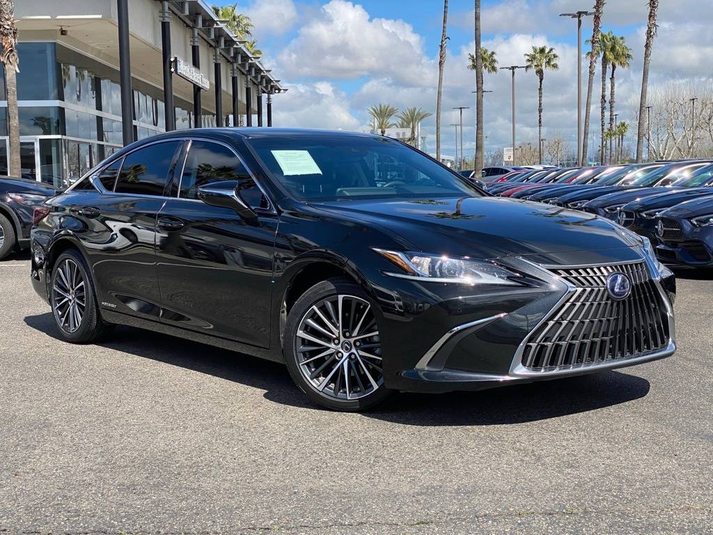 2022 Lexus ES ES 300h — Sedan — 32,327 mi — Fresno, CA