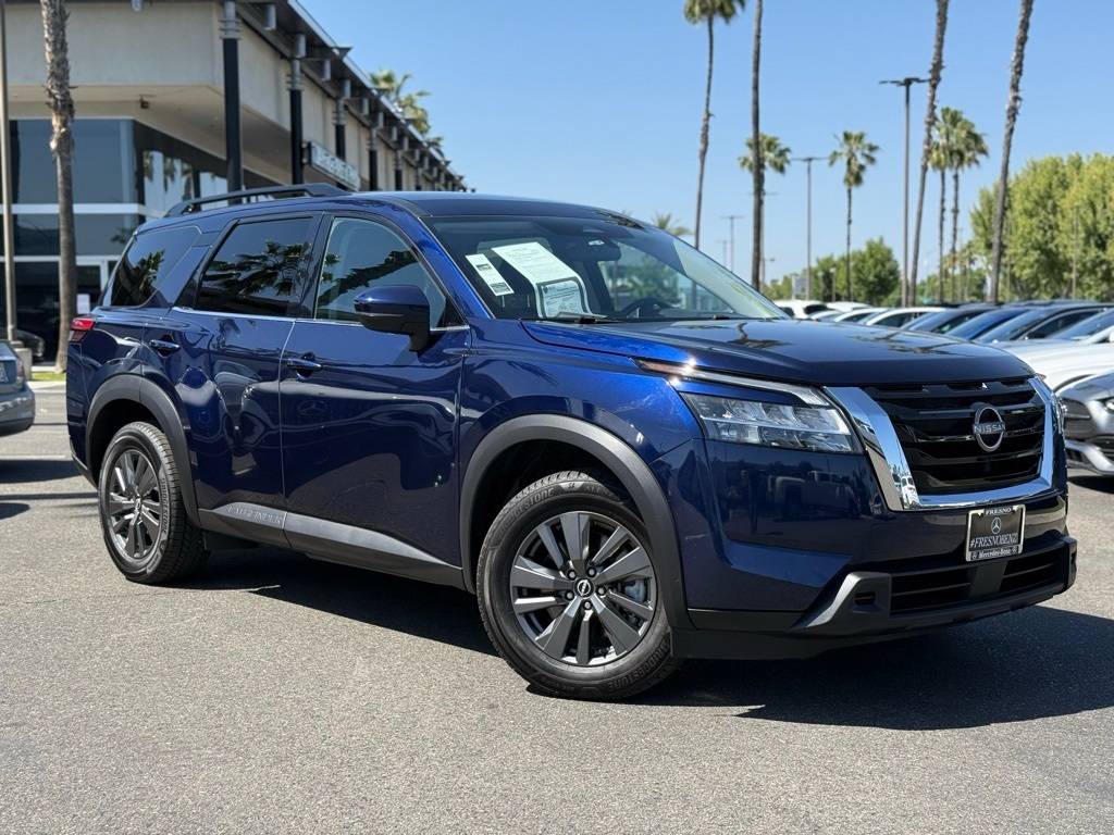 2022 Nissan Pathfinder SV — SUV — 67,700 mi — Fresno, CA