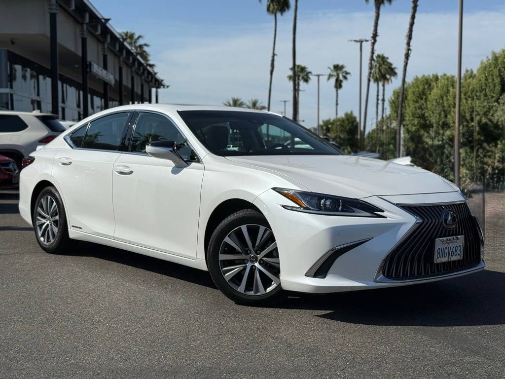2020 Lexus ES ES 300h — Sedan — 42,488 mi — Fresno, CA