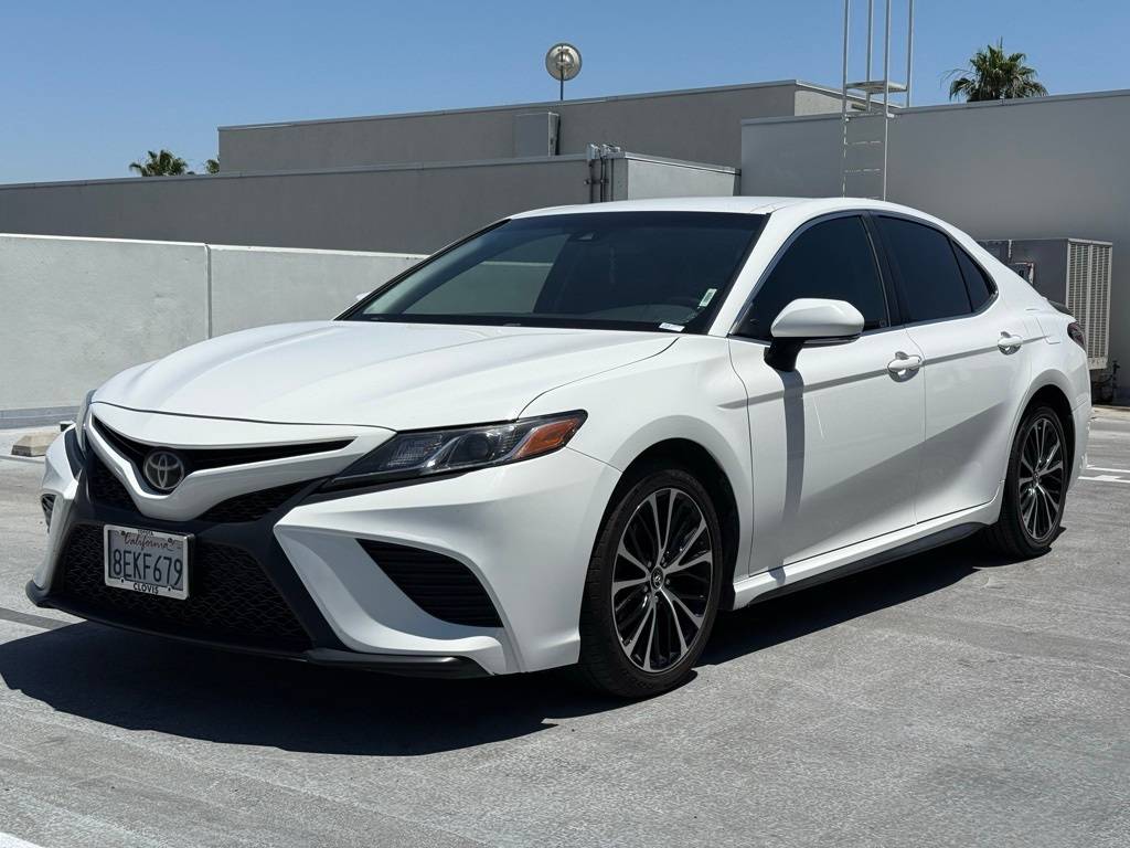 2018 Toyota Camry SE — Sedan — 118,061 mi — Fresno, CA