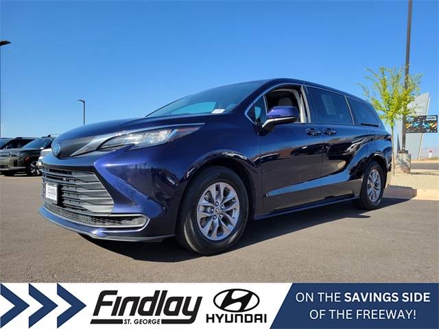 2022 Toyota Sienna LE — Minivan — 82,753 mi — Washington, UT